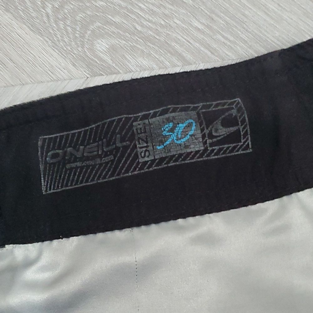 Oneill mens Swim trunks, size 30 - Picture 4 of 7